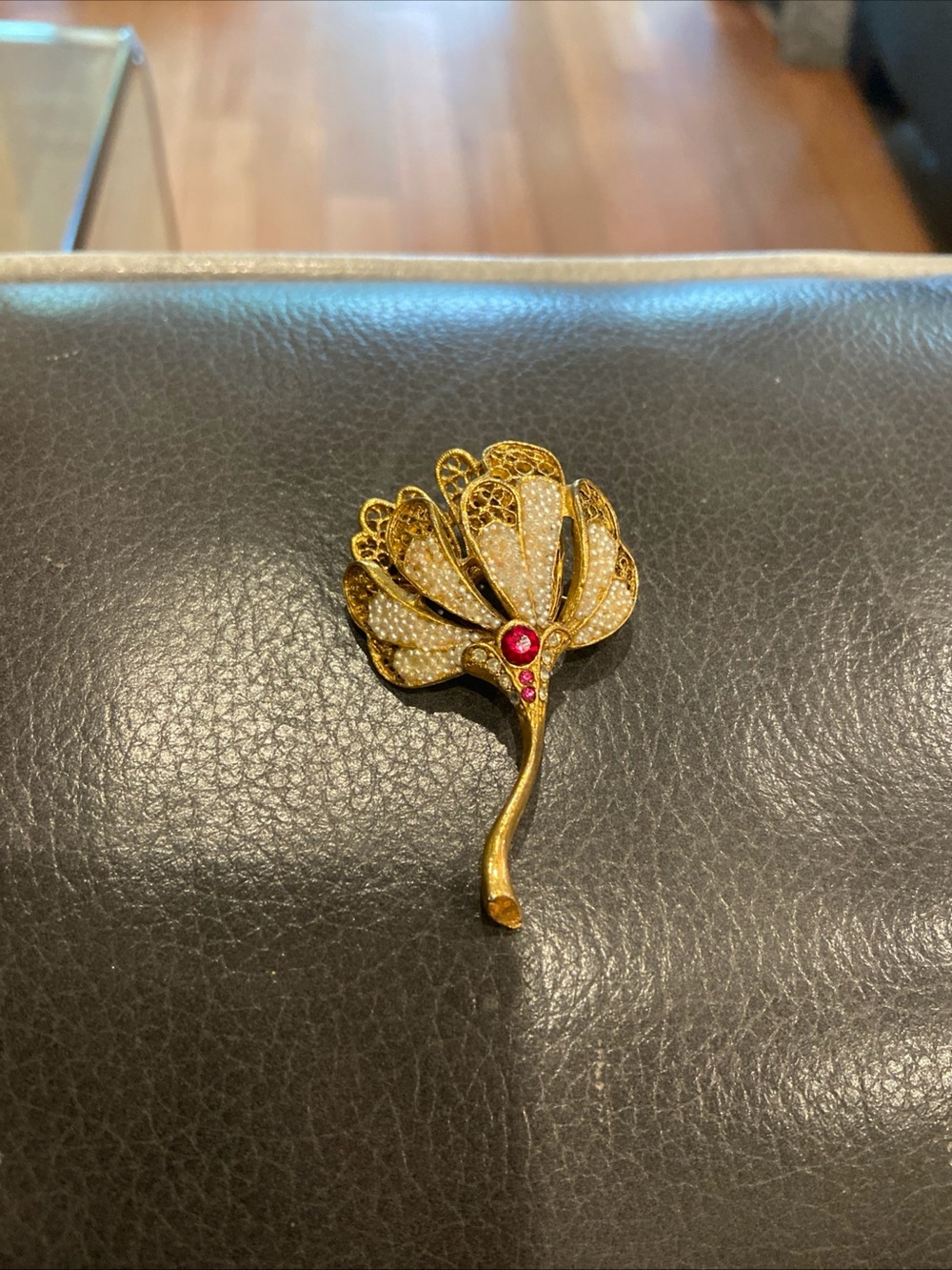 Vintage 1950s BSK Florentine Flower Brooch Pin Goldtone Faux Pearl Signed